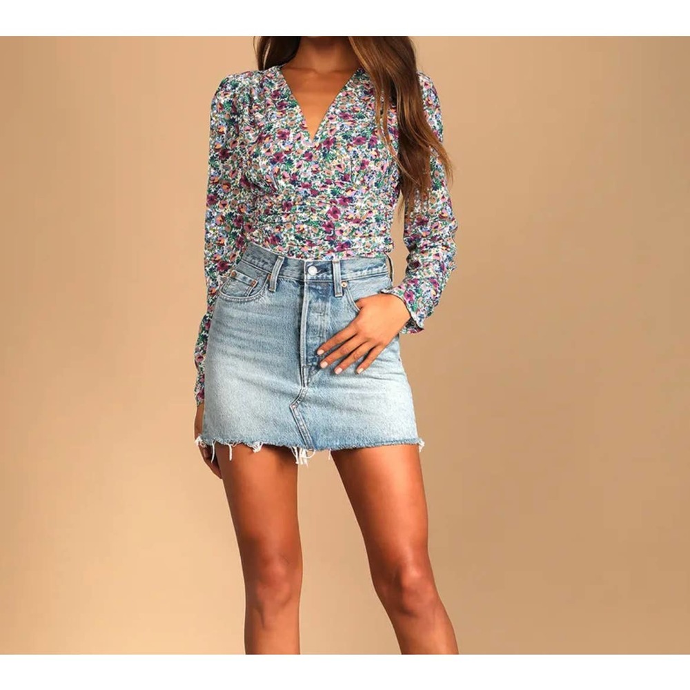 Lulu’s Ruched Floral Top